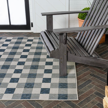 Darcy Traditional Geometric Bold Gingham Area Rug